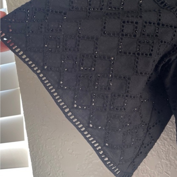 Elegant Black Off-Shoulder Dress - Picture 10 of 13